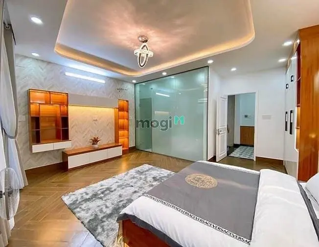 Nhà Thiết Kế Huỳnh Văn Bánh Q. Phú Nhuận 4,5Mx9,5M 4Pn 5Wc Hẻm Xe Hơi