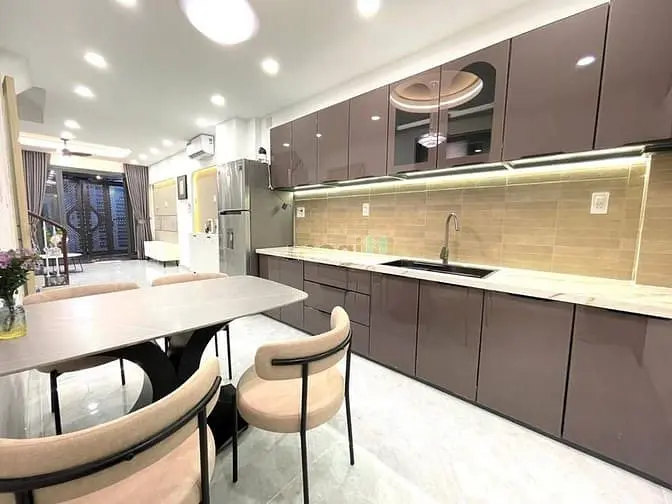 Vip Giáp Q1 Diện Tích Khủng 40M2 4Tỷ- Hẻm Thông Thuận Tiện Di Chuyển