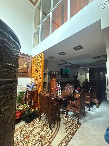 Nhà Cần Bán Gấp: Góc 2Mt Hxh Nguyễn Trãi, Quận 5 - 5 Tầng -
