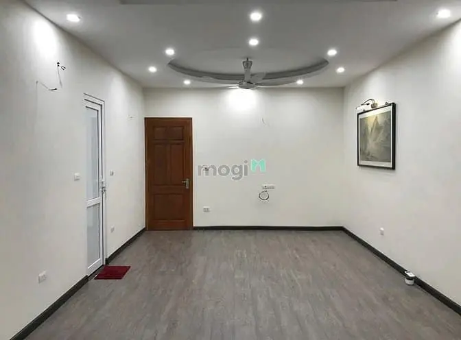 Nhà Đẹp Long Lanh Ngõ Lê Thanh Nghị, Giá 26.8 Tỷ, 140M2X3T, Nở Hậu