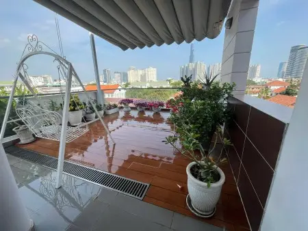 Cho Thuê Căn Hộ Ban Công Đẹp Cửa Sổ Lớn Gần Hàng Xanh, Sát Quận 1, Đường Nguyễn Cửu Vân , Quận Bình