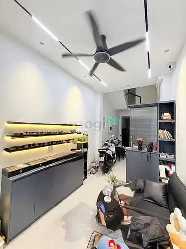 🏠 Nhà Mới Xây, Dọn Vào Ở Ngay - Hẻm Thông, Gần Chợ Bà Chiểu - 4 Tầng,