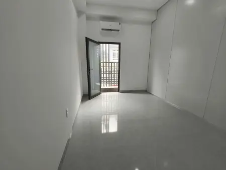 Mới Hoàn Thiện Trọ Studio Sẵn Máy Lạnh, Kệ Bếp, Ban Công