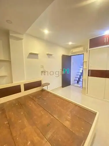 Quận 10🇻🇳 Nhà Mới Tặng Full Nội Thất Vào Ở Liền💥 🏠5 Tầng Có Sân T