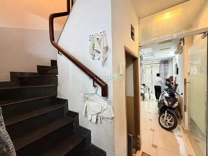 Quân 10 Gia 3Ty950 Nhà Ngay Thánh Thái, Hẻm Trước Nhà 3Mét Thẳng Thông