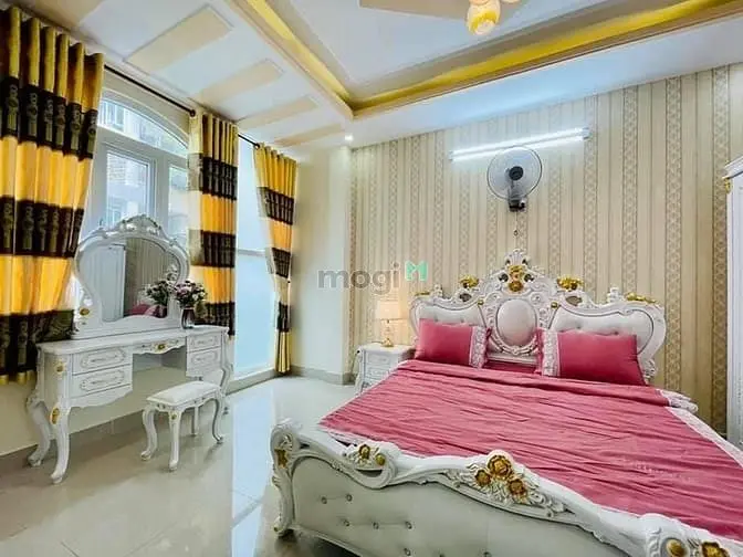 Bán Nhà 4X11M, 2Pn, 2 Toilet, 1 Phòng Thờ, Đường Số 6, Quận Bình Tân