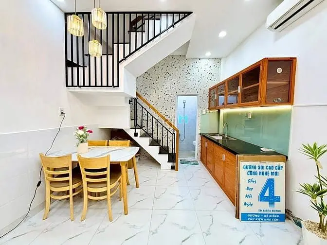 Hoàng Văn Thụ Trần Khắc Chân - Ngay Tòa Soạn Báo Tuổi Trẻ- Gần Ngã 4