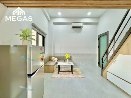 Chdv Full Nội Thất - Bancong - Dt 35M2- Ngay Trung Tâm Q10