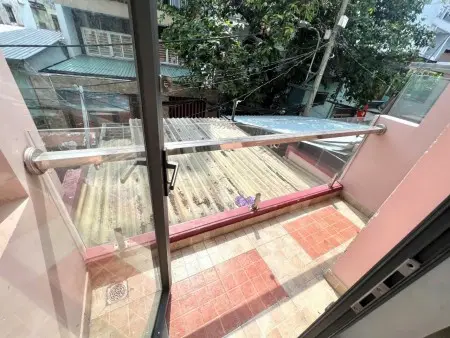 Trọ Full Nội Thất- 83/ Nguyễn Thái Sơn - Gần Iuh- Ban Công