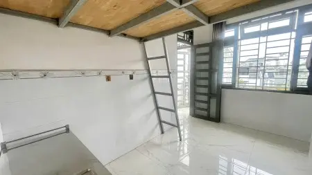 Chính Chủ Cho Thuê Phòng Bancol, Điện Nước Tính Giá Nhà Nước Siuuu Rẻ Ngay Cv Làng Hoa