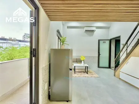 Chdv Full Nội Thất - Bancong - Dt 35M2- Ngay Trung Tâm Q10