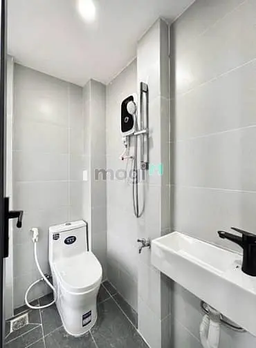 Phan Đăng Lưu Phú Nhuận-2Tỷ800 Nhà Trung Tâm Quận Thuận Tiện Đi Lại