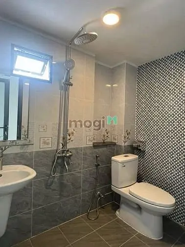 Lên Văn Sĩ Q3- Thuận Tiện Di Chuyển- 3Tỷ300 24M2- Hẻm Thông Thoáng
