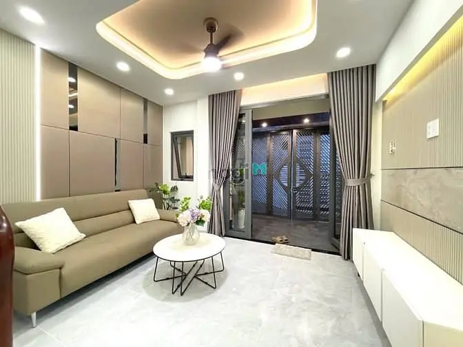 Vip Giáp Q1 Diện Tích Khủng 40M2 4Tỷ- Hẻm Thông Thuận Tiện Di Chuyển