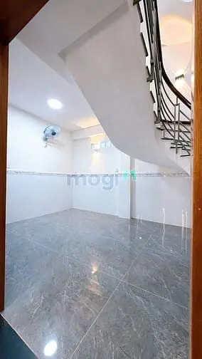 -Nhà Đẹp 5 Tầng – Tôn Thất Thuyết – Kdc Hh Diện Tích: 37.7M² (Ngang Kh