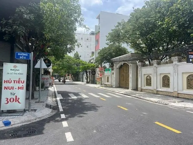 Đất Được Xd Hầm Và 7 Tầng, Đường 12 M. Gần Rmit. 10*20.