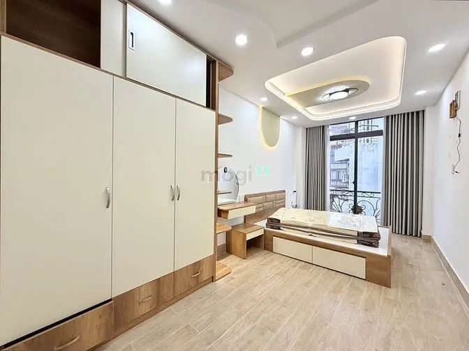 Bán Nhà Gò Vấp, Nguyên Hồng, Sát Bình Thạnh, 5T, Hẻm 4M, Chỉ 6 Tỷ 5 Tl