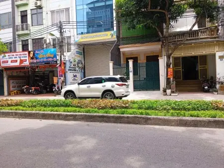 Chỉ 9 Triệu Thuê Vp, Tầng 1, 71 Đặng Thùy Trâm, Dt 61M2, Đắc Địa, Sát Ngã 5