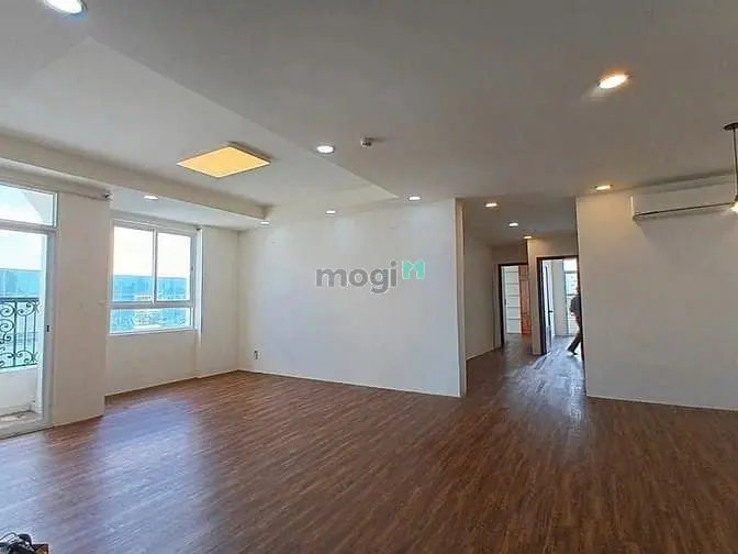 Bán Chung Cư 𝐆𝐑𝐀𝐍𝐃 𝐑𝐈𝐕𝐄𝐑𝐒𝐈𝐃𝐄 283 Bến Vân Đồn, P Vĩnh Hộ
