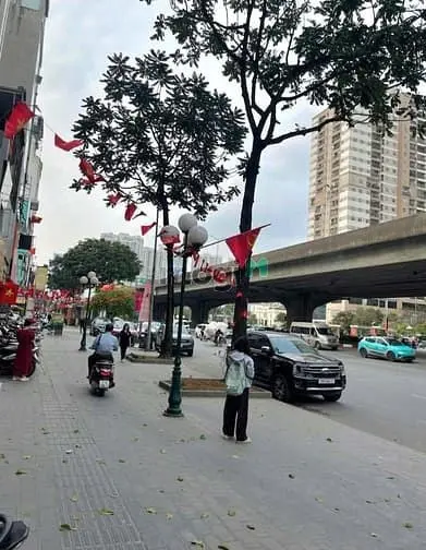 Cực Phẩm | Mặt Phố Khuất Duy Tiến| 60M2 X 3 Tầng | Mt 3.7M | Chỉ 34 Tỷ