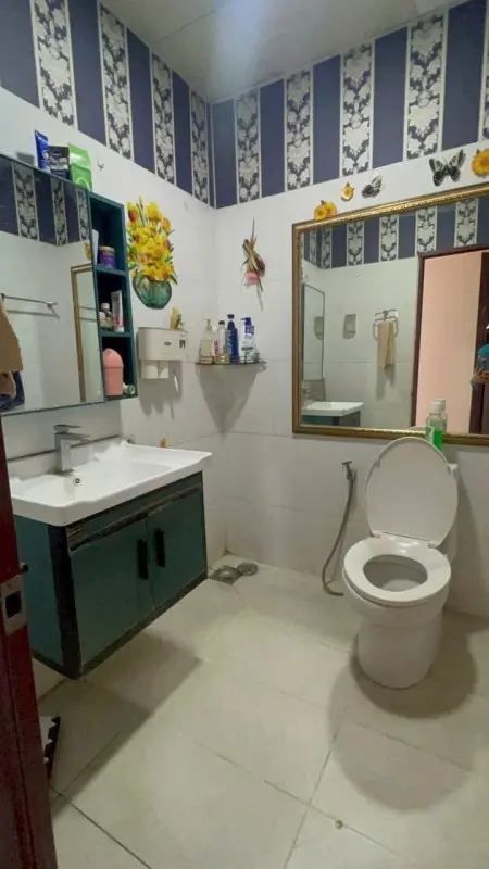 Chung Cư 590 Cmt8, P.9, Q3: 85M2, 2P Ngủ, Ban Công, 11Tr/Th