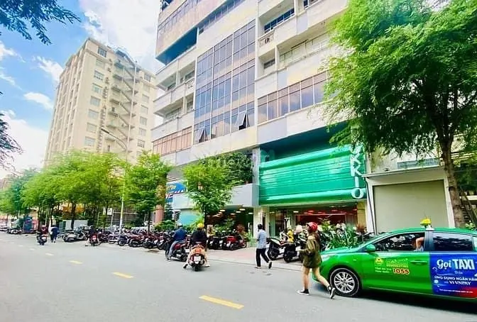 Khu Phố Nhật - Ngay Thái Văn Lung, Quận 1🍑175M2 Sử Dụng (Trống Suốt)