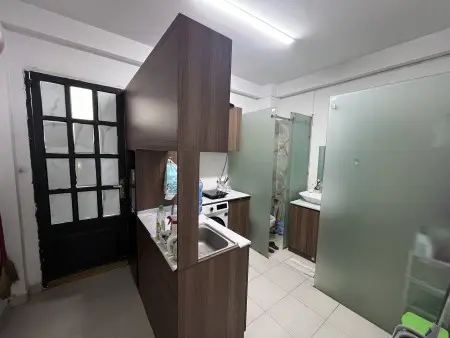 Sang Hợp Đồng Phòng Trọ 35M² – View Landmark 81 – Trần Não Q2