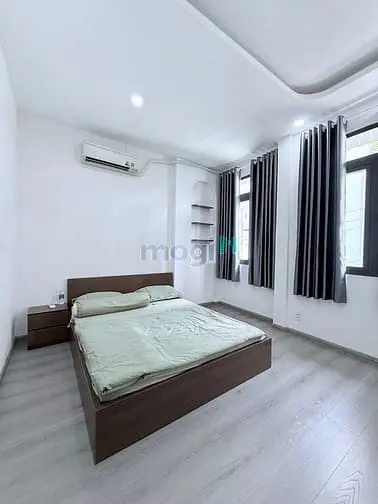 Nợ Bank Cần Đi Gấp- 2Tỷ3 Phan Đăng Lưu 30M2- Giáp Q1,Sân Bay