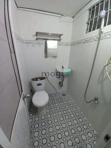 Cần Cho Thuê Nhà 1 Trệt 1 Lửng Mặt Tiền Sầm Uất Ung Văn Khiêm, B.thạnh
