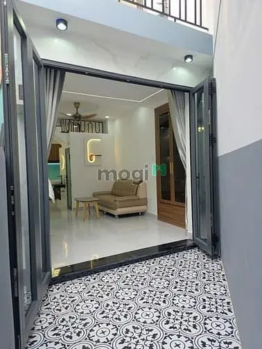 Bán Nhà Sát Mặt Tiền Đường Lạc Long Quân P8 Tân Bình