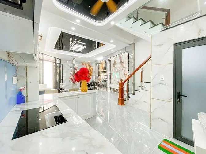 Bán Nhà 4 Tầng Kiểu Dáng Biệt Thự 6M X10M Q.tân Phú