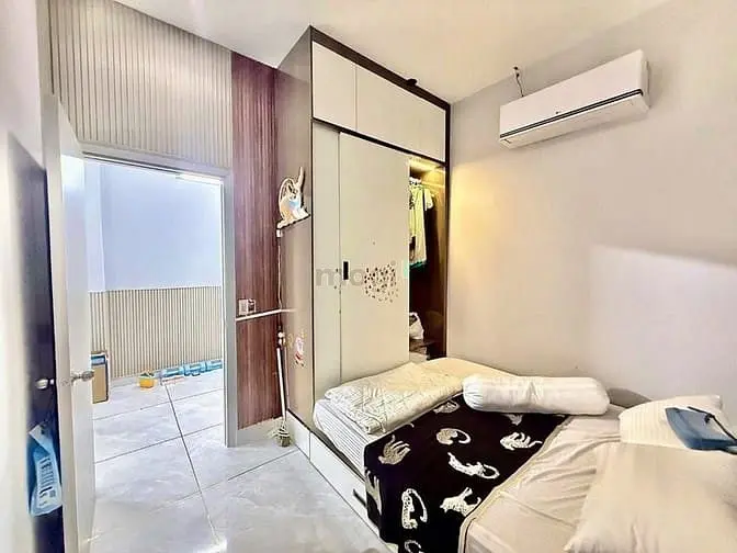 Bán Nhà Hẻm Hồ Bá Phấn–Quận 9-Dt: 90M² 2Pn3Wc-Giá:5Tỷ1-Shr-Ntcb