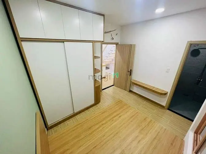 Chốt Nhanh Nhà Đẹp Bến Vân Đồn Q.4 1 Trệt 2 Lầu 4Pn 5Wc