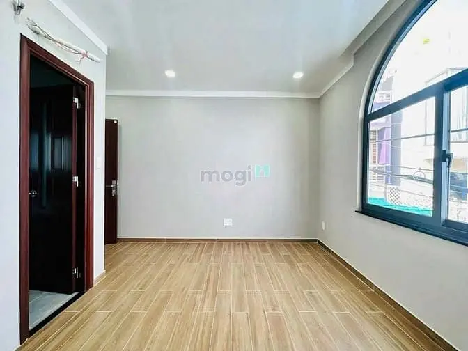 Nhà Vuông Vức Hxh Phạm Văn Hai, P.2, Q.tb, Giá 2,540Tr(Tl) 4.8X7,7M