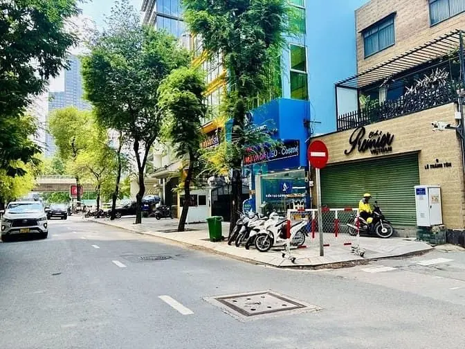🍑Góc 2Mt (Lê Thánh Tôn - Ngô Văn Năm), Q1 🍑 6X20M - 3 Tầng