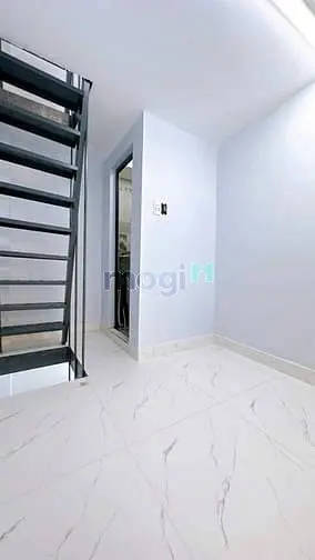 🌈🏡 Bán Nhà Q4 – Kèo Thơm – 4 Tầng Giá Chỉ 940Tr • Vị Trí: Hẻm Tôn Th