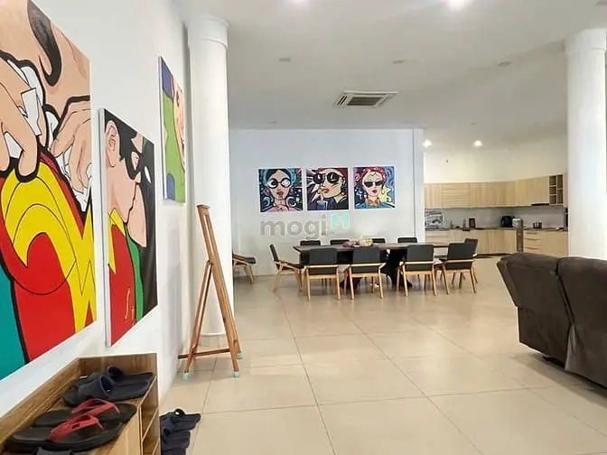 Cho Thuê Villa Thảo Điền, Q2 - Hồ Bơi, Sân Vườn (450M2). Giá 180Tr/Th