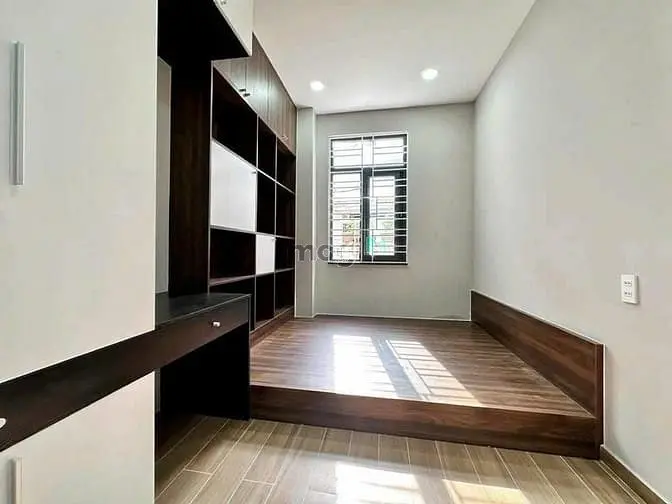Nhà Vuông Vức Hxh Phạm Văn Hai, P.2, Q.tb, Giá 2,540Tr(Tl) 4.8X7,7M