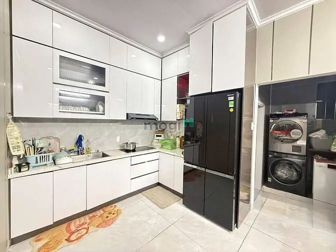Bán Nhà Hẻm Hồ Bá Phấn–Quận 9-Dt: 90M² 2Pn3Wc-Giá:5Tỷ1-Shr-Ntcb