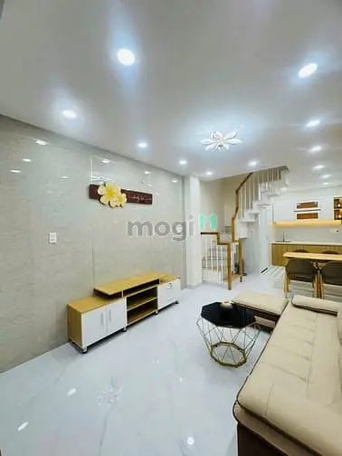 Bán Nhà Đẹp 3 Tầng Đường Bình Thới Q11 Đối Diện Ủy Ban Quận 11