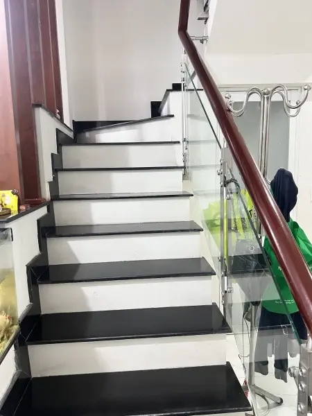 Cho Thuê Nhà Nguyên Căn 1 Trệt 2 Lầu