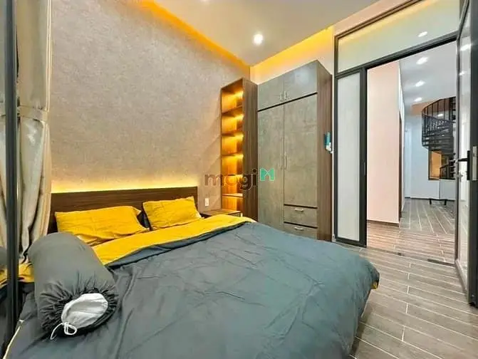 Gần Trường Đh Kinh Tế Nhà Đường Hòa Hảo,Q10-1 Trệt 2 Lầu 3Pn 3Wc-Dt:26