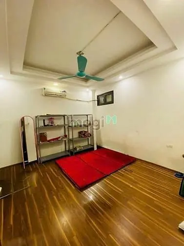 Nhà Cầu Giấy – 50M-Mt 3.6M– Ô Tô Đỗ Cửa – Thang Máy Xịn – Kiến Trúc