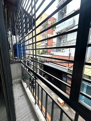 Hẻm Xe Hơi Thông Phan Văn Trị - 2 Tầng Vuông - Chỉ 3 Tỷ 3 Tl