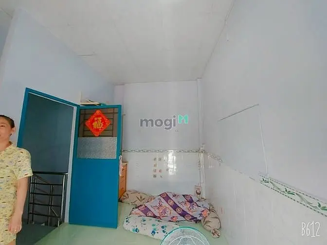 🏡 Nhà 3 Tầng Quận 4 – 4Pn Rộng 36,6M² – Sát Đường Chính – Chỉ 4,5 Tỷ