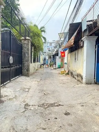 Nhà Cấp 4, Dt 63M2 Đường Lã Xuân Oai Ngay Trường Thpt Dương Văn Thì