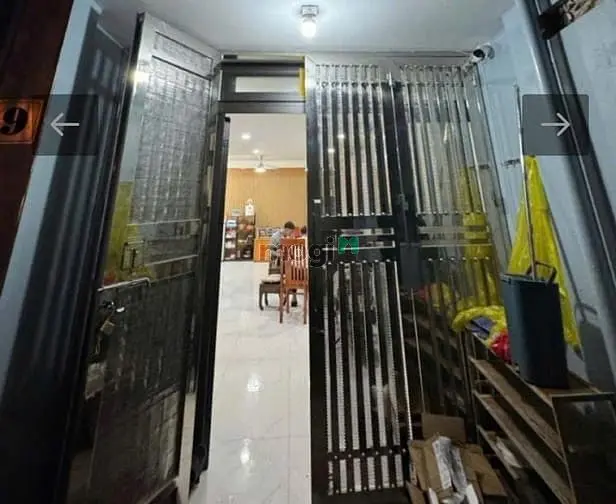 Bán Nhà Lạc Long Quân-43M-4 Tầng-Lô Góc -2Thoáng-Gần Hồ-Nở Hậu-10 Tỷ