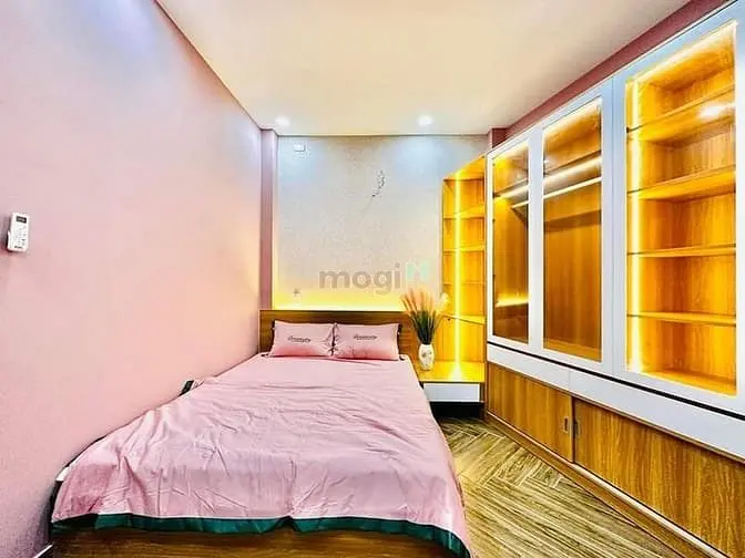 Nhà Sang Trọng Huỳnh Tấn Phát Q.7 4,2M X 11,5M 4Pn 4Wc Có Sổ Hồng