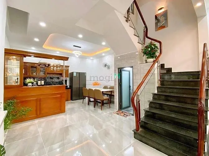 Nhà Sân Thượng Cao Thị Chính Q.7 4,8Mx9,5M 3Pn 4Wc Vào Ở Ngay