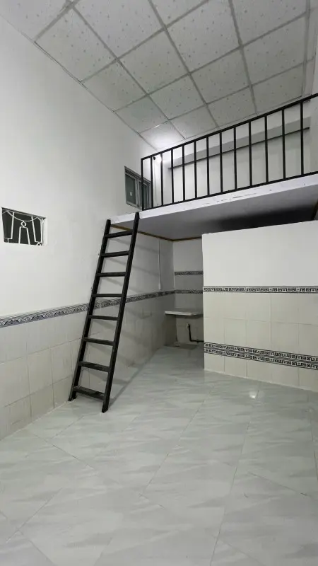 Chính Chủ Cho Thuê Phòng Gác Cao 1M8, Giá Rẻ 2Tr6, Phòng Mới 100%